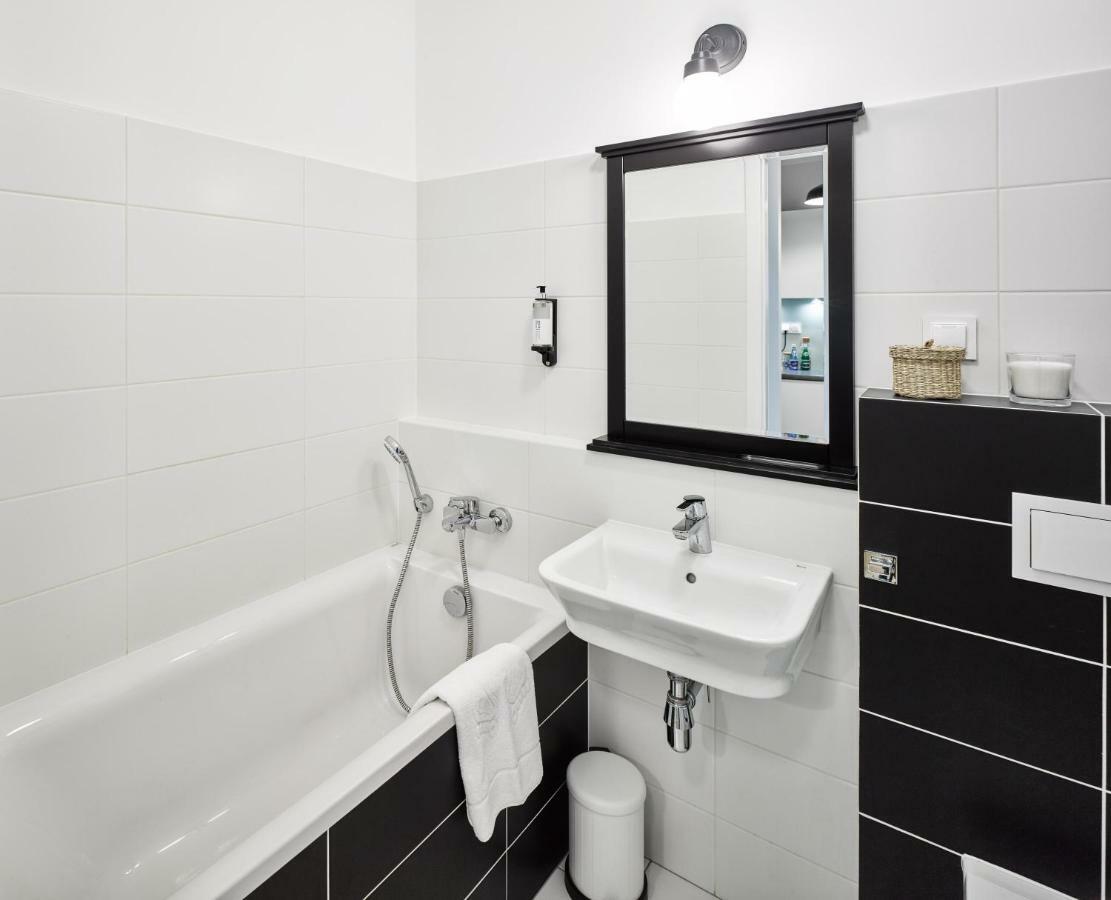 Atelier Apartamenty Praga No. 1 Warszawa Exteriör bild